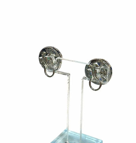 Boucles d'oreilles Boucles d’oreilles clip vintage en platine avec diamants, saphirs et émeraudes 58 Facettes