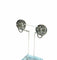Boucles d'oreilles Boucles d’oreilles clip vintage en platine avec diamants, saphirs et émeraudes 58 Facettes