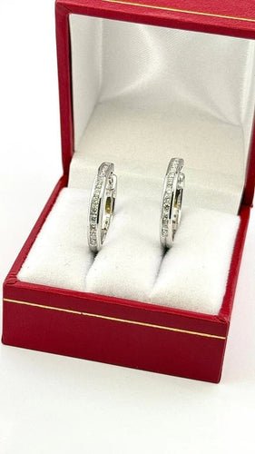 Boucles d'oreilles Créoles en or blanc 18 carats serties de diamants 58 Facettes