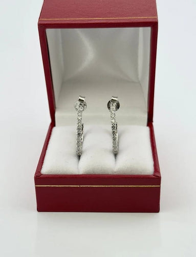 Boucles d'oreilles Boucles d’oreilles créoles en or blanc 18 carats et diamants 58 Facettes