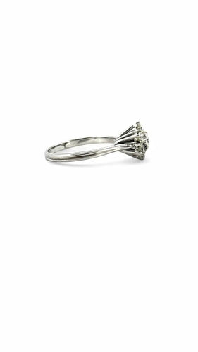 Bague 56 Bague marguerite en or blanc 18 carats et diamants 58 Facettes