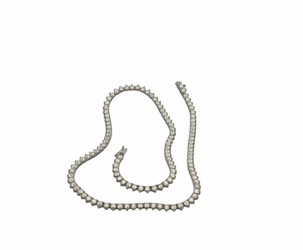 Collier Collier rivière 3 griffes en or blanc 18 carats et diamants naturels 58 Facettes