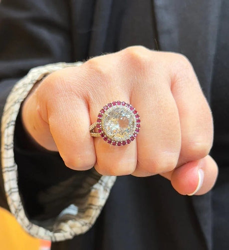Bague 55 Bague en or blanc 18 carats avec aigue-marine, diamants et rubis 58 Facettes