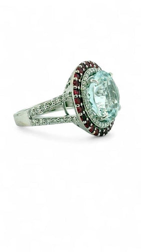 Bague 55 Bague en or blanc 18 carats avec aigue-marine, diamants et rubis 58 Facettes