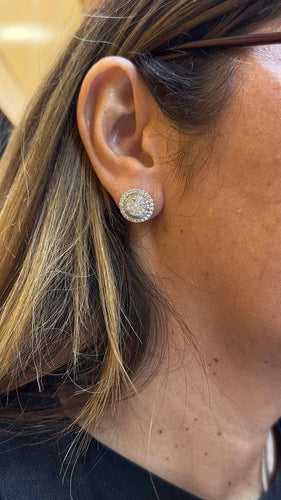 Boucles d'oreilles Boucles d’oreilles puces en or blanc 18 carats et diamants 58 Facettes