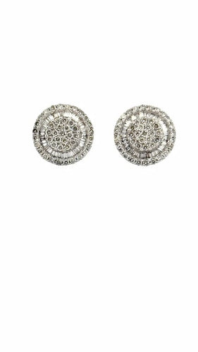 Boucles d'oreilles Boucles d’oreilles puces en or blanc 18 carats et diamants 58 Facettes