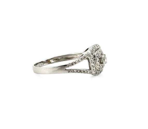 Bague 56 Bague en or blanc 18 carats sertie de diamants 58 Facettes