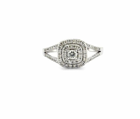 Bague 56 Bague en or blanc 18 carats sertie de diamants 58 Facettes
