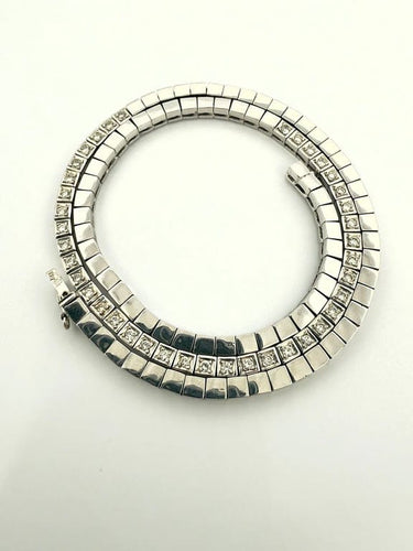 Collier Collier tennis en or blanc 18 carats et diamants 58 Facettes