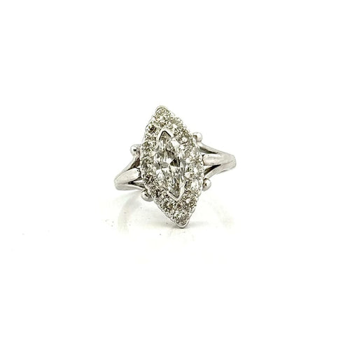 Bague 49 Bague marquise ancienne en or blanc 18 carats et diamants 58 Facettes