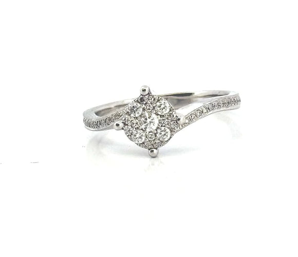 Bague 54 Solitaire ondulé - Bague en or blanc 18 carats et diamants 58 Facettes