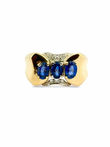 Bague 60 Bague chevalière en or 18 carats, saphirs et diamants 58 Facettes