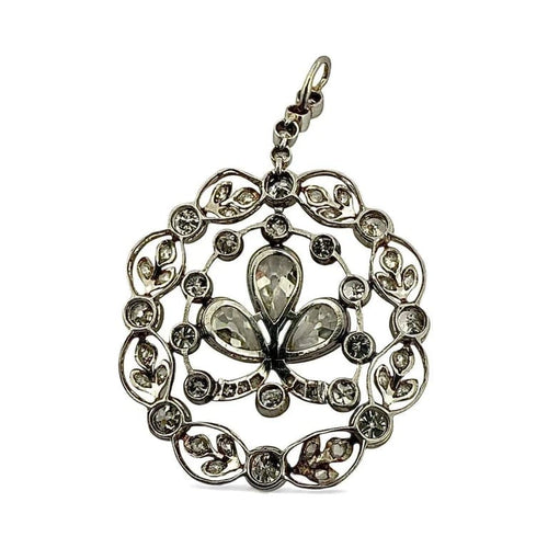 Pendentif Pendentif Belle Époque - Motif floral ajouré en or blanc 18k et diamants 58 Facettes