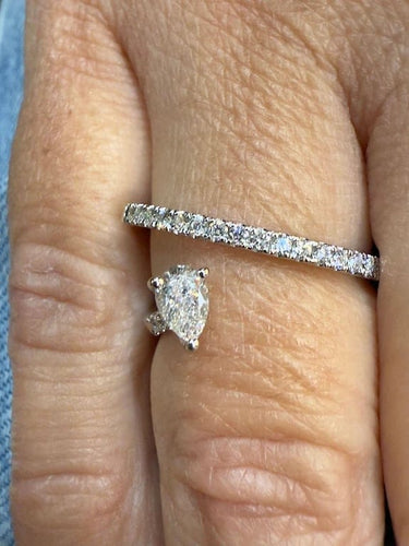 Bague 54 Bague création en platine 950 et diamants naturels 58 Facettes