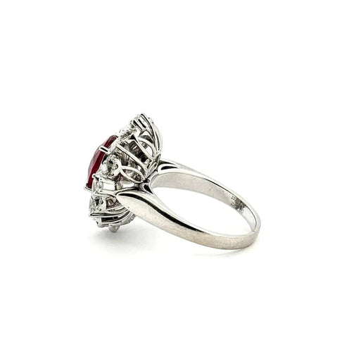 Pendentif Bague transformable en pendentif en or blanc 18 carats rubis et diamants 58 Facettes