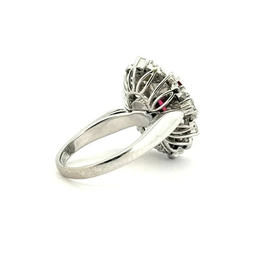 Pendentif Bague transformable en pendentif en or blanc 18 carats rubis et diamants 58 Facettes