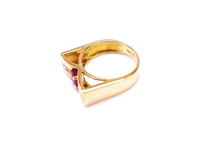 Bague 54 Bague en or jaune 18K avec rubis et diamants 58 Facettes GG25.Aile-R