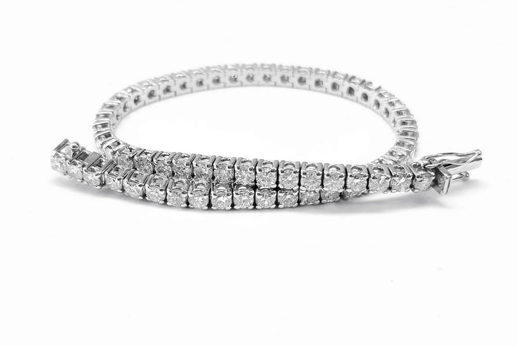 Bracelet Bracelet tennis rivière en or blanc 18k et diamants 58 Facettes RIV.FA16