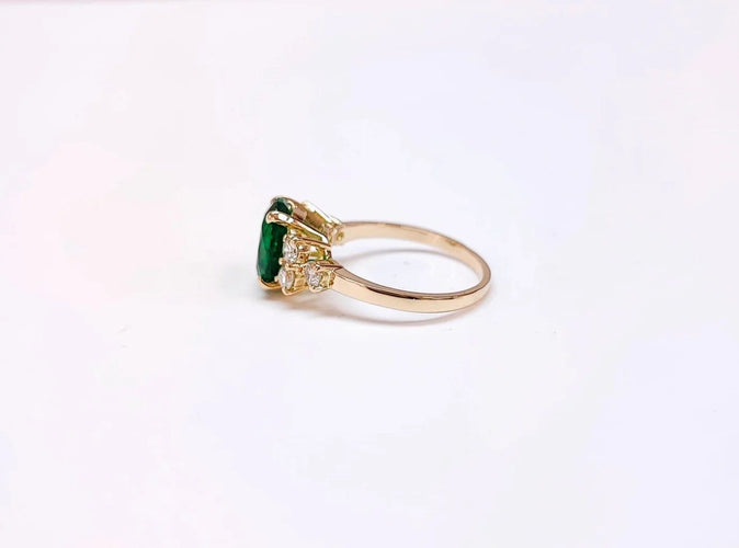 Bague 55 Bague en or jaune 18K, émeraude et diamants 58 Facettes Bag.Em.Ep.FA.25