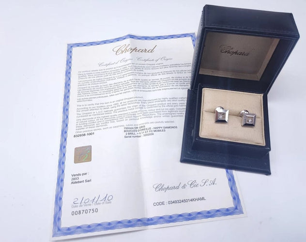 Boucles d'oreilles Chopard Happy Diamonds - Boucles d’oreilles en or blanc 18K et diamants 58 Facettes CHOPARD-DV51.