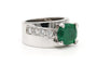 Bague 57 Bague contemporaine en or blanc 18 carats avec émeraude et diamants 58 Facettes 23248