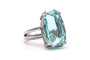 Bague 55 Bague contemporaine en or blanc 18 carats sertie d’une aigue-marine 58 Facettes 23246