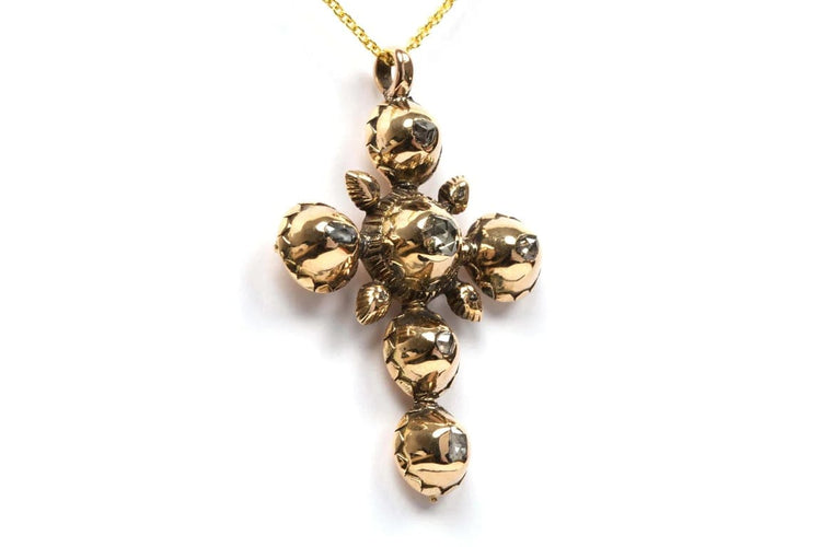 Pendentif Pendentif croix Napoléon III en or jaune 18 carats et diamants 58 Facettes B474