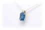 Pendentif Pendentif contemporain en or jaune 18 carats avec topaze et diamants 58 Facettes 17864