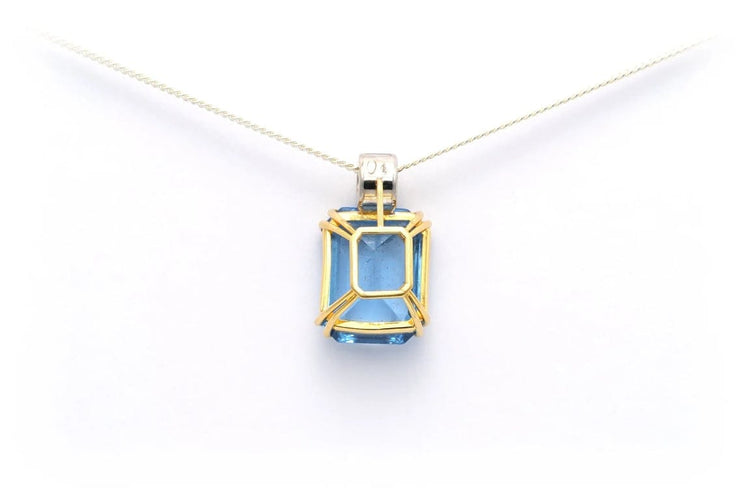 Pendentif Pendentif contemporain en or jaune 18 carats avec topaze et diamants 58 Facettes 17864