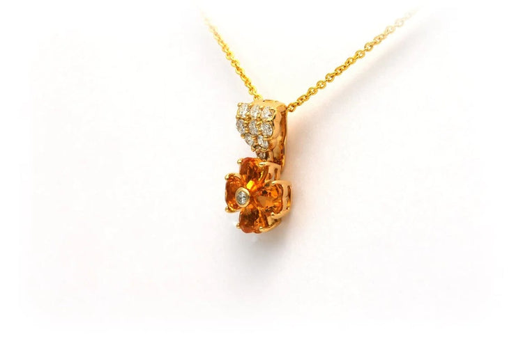 Pendentif Pendentif contemporain en or jaune 18 carats serti de citrines et diamants 58 Facettes 21040
