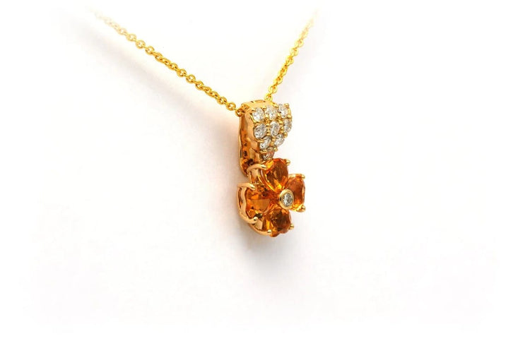 Pendentif Pendentif contemporain en or jaune 18 carats serti de citrines et diamants 58 Facettes 21040