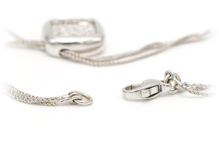 Collier Collier contemporain en or blanc 18 carats serti de diamants taille brillant 0,62 ct 58 Facettes 22336