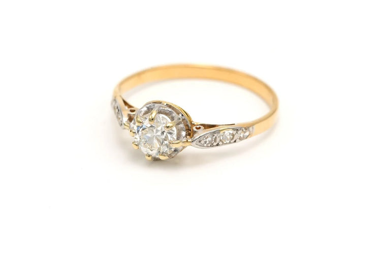 Bague 54 Bague Art déco en or jaune 18 carats et diamants taille brillant 0,68 ct 58 Facettes B678
