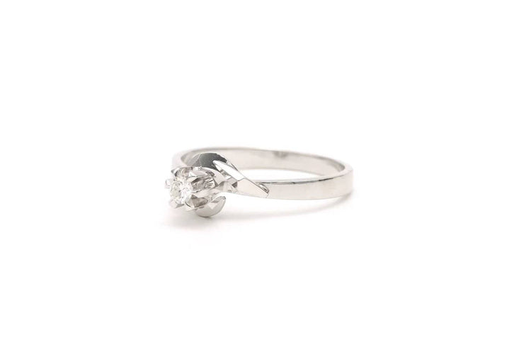 Bague 53 Bague années 50 en or blanc 18 carats et diamant 0,09 ct 58 Facettes 22910