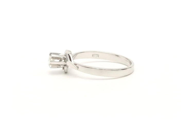 Bague 53 Bague années 50 en or blanc 18 carats et diamant 0,09 ct 58 Facettes 22910