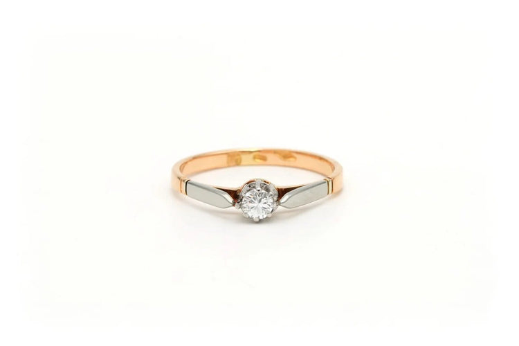 Bague 52 Bague Art déco en or jaune et blanc 18 carats sertie d’un diamant 58 Facettes 22565