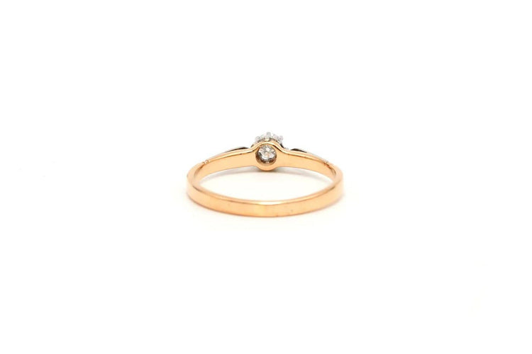 Bague 52 Bague Art déco en or jaune et blanc 18 carats sertie d’un diamant 58 Facettes 22565