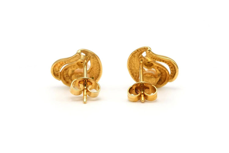 Boucles d'oreilles Boucles d’oreilles contemporaines en or jaune, perles et diamants 58 Facettes 22891