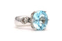 Bague 53 Bague contemporaine en or blanc 18 carats, topaze et diamants taille brillant 58 Facettes 23010