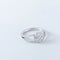 Bague 52 Bague marguerite en or blanc 750 sertie de diamants 58 Facettes