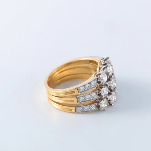Bague 53 Bague trois rangs en or jaune 18 ct et diamants 58 Facettes