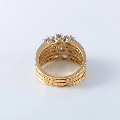 Bague 53 Bague trois rangs en or jaune 18 ct et diamants 58 Facettes