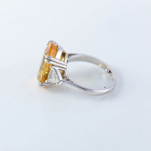 Bague 50 Bague saphir jaune et diamants en or jaune 18 ct 58 Facettes