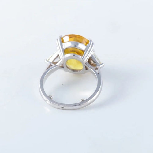Bague 50 Bague saphir jaune et diamants en or jaune 18 ct 58 Facettes