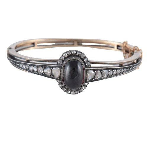 Bracelet Bracelet en or et argent au grenat cabochon et diamants 58 Facettes