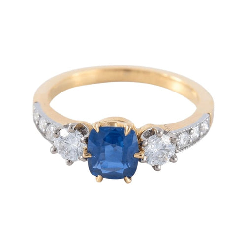 Bague 57 Bague en or avec saphir et diamants 58 Facettes