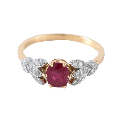Bague 52 Bague en or jaune 18 ct avec rubis et diamants 58 Facettes