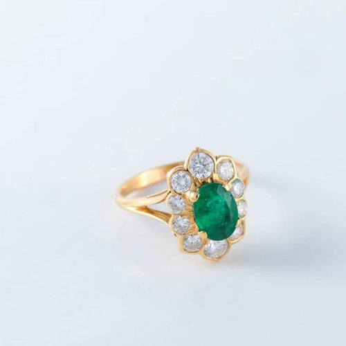 Bague 53 Bague en or jaune 18 ct avec émeraude et diamants 58 Facettes
