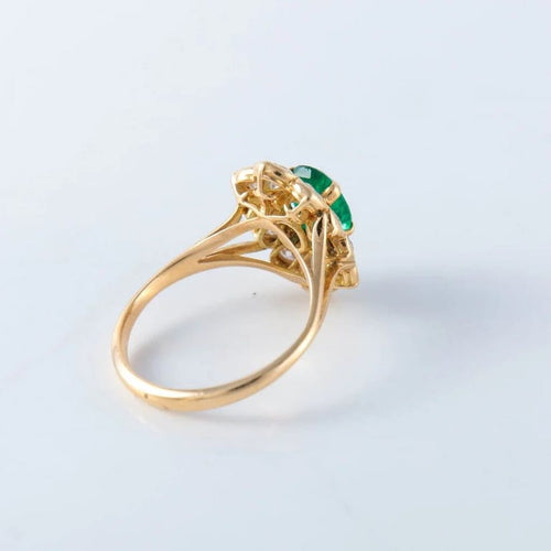 Bague 53 Bague en or jaune 18 ct avec émeraude et diamants 58 Facettes