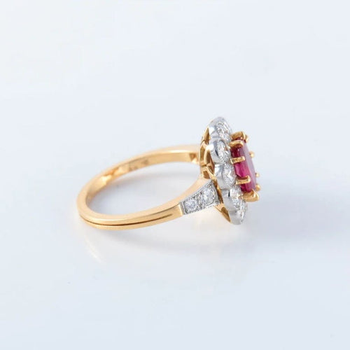 Bague 55 Bague en or jaune 18 ct et platine avec rubis et diamants 58 Facettes